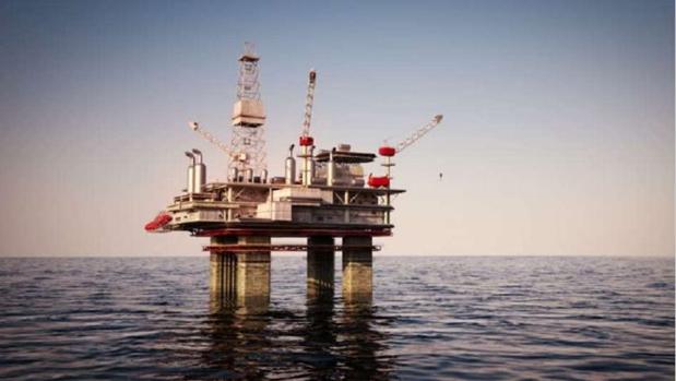 El petróleo se desploma un 6,6%, hasta 65,47 dólares, el precio más bajo desde marzo