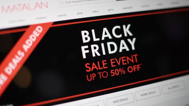 Fraude en el Black Friday: los Mossos investigan webs falsas con ofertas de hasta el 90%