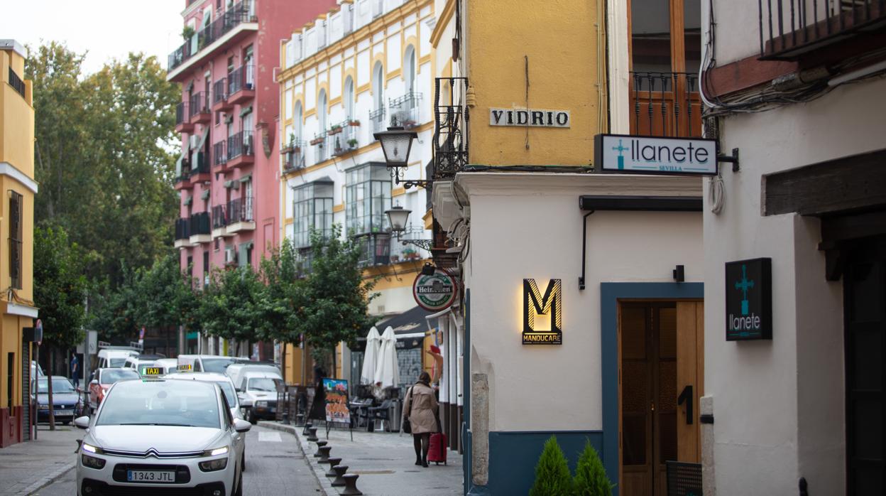 Un barrio de Sevilla con un edificio recién vendido para destinarse a alquiler