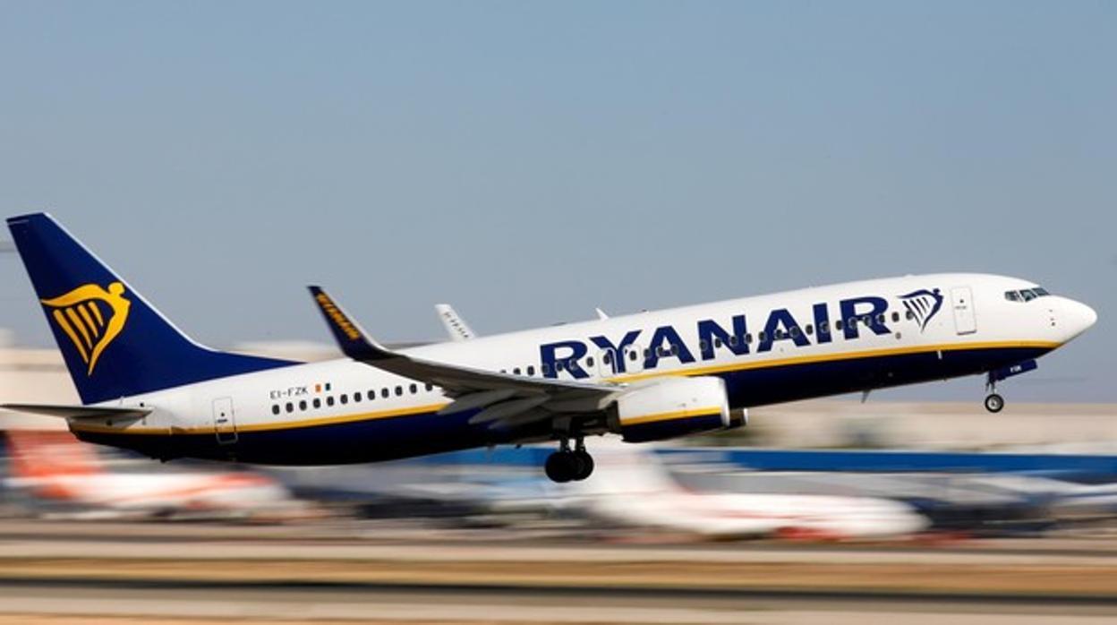 Ryanair no descarta recortar bases en España