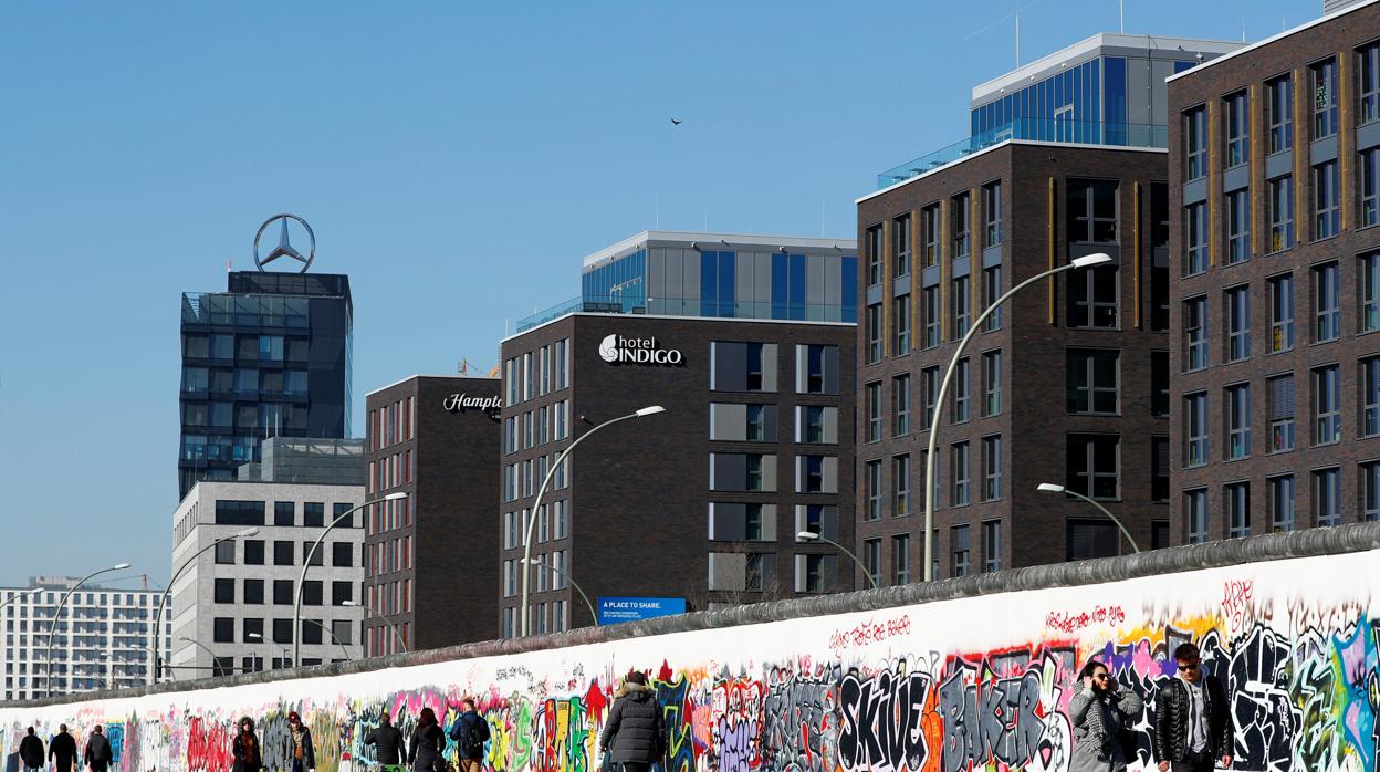 La vivienda en Berlín es vista por muchos particulares y empresas como una de las pocas inversiones seguras a largo plazo
