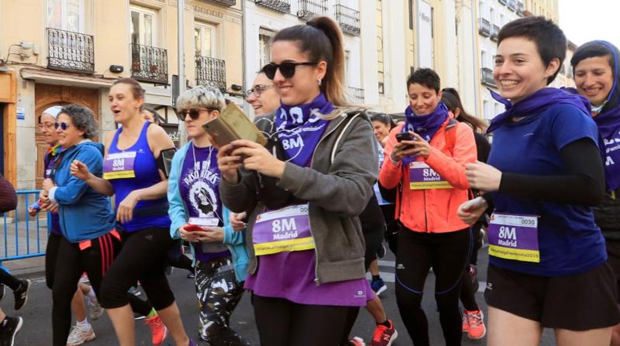 I Carrera Feminista, convocada por la comisión 8M de Madrid