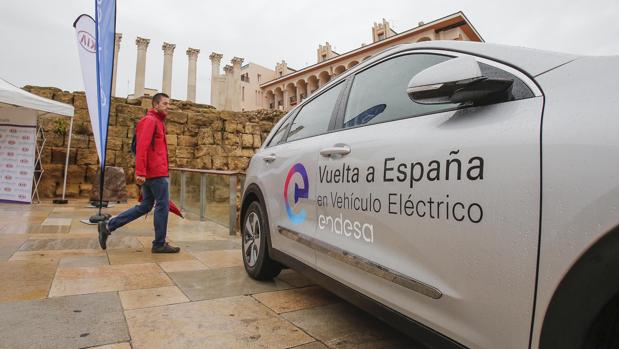 Andalucía repartirá 19 millones en ayudas para el coche eléctrico