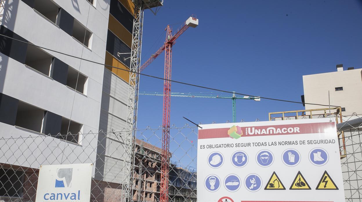 El metro cuadrado de las viviendas compradas en marzo ha alcanzado los 1.389 euros, reflejando así un aumento del 1,7% interanual.