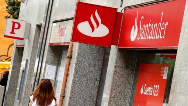 Banco Santander reduce a 3.464 despidos, 249 menos, su propuesta de ERE