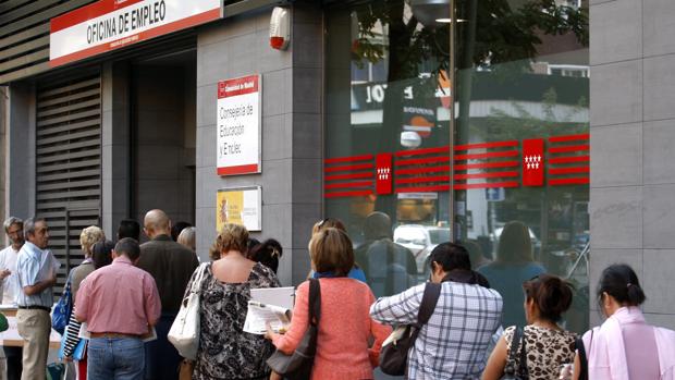 El verano no reactiva las previsiones de empleo en España