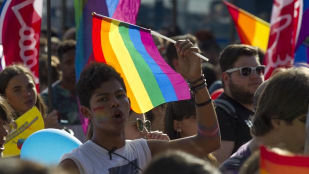 Uber se sube a la carroza del Orgullo en Madrid y presenta un servicio especial para grupos