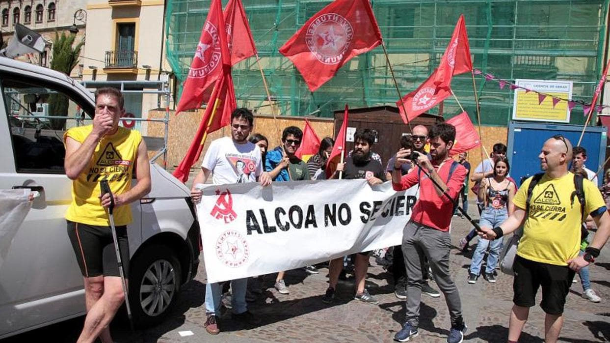 Protesta de los trabajadores de Alcoa el pasado junio