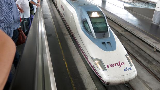 Adif intentará rebajar los billetes con la entrada de competencia a Renfe y otras cuatro noticias económicas