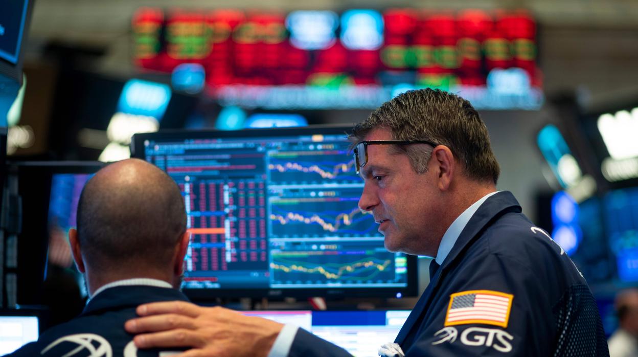 El Ibex sigue en caída libre: marca un nuevo mínimo del año ante la debilidad de Wall Street