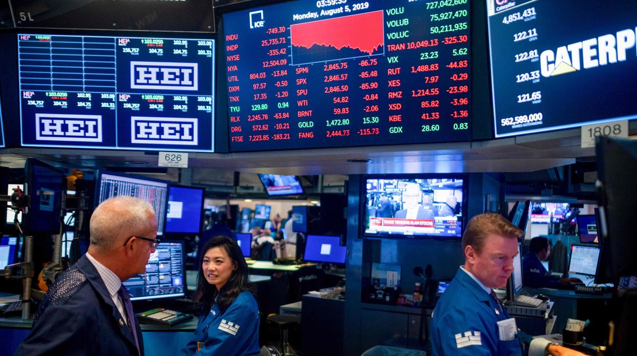 Wall Street cierra en verde y recupera terreno tras la mayor caída del año