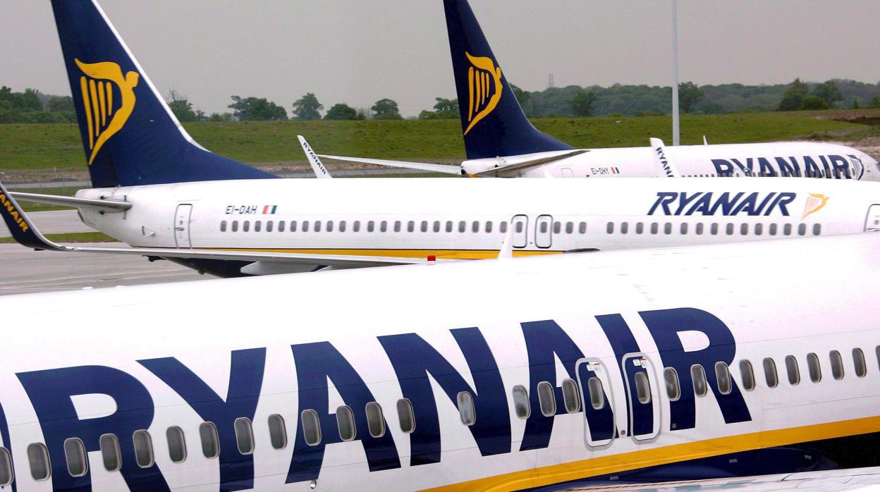 Ryanair cerrará sus bases en Gran Canaria, Tenerife y Gerona en enero de 2020