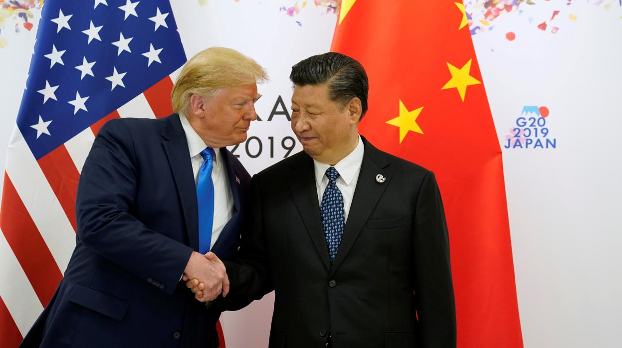 EE.UU. y China rebajan la tensión, pero mantienen la amenaza de más aranceles