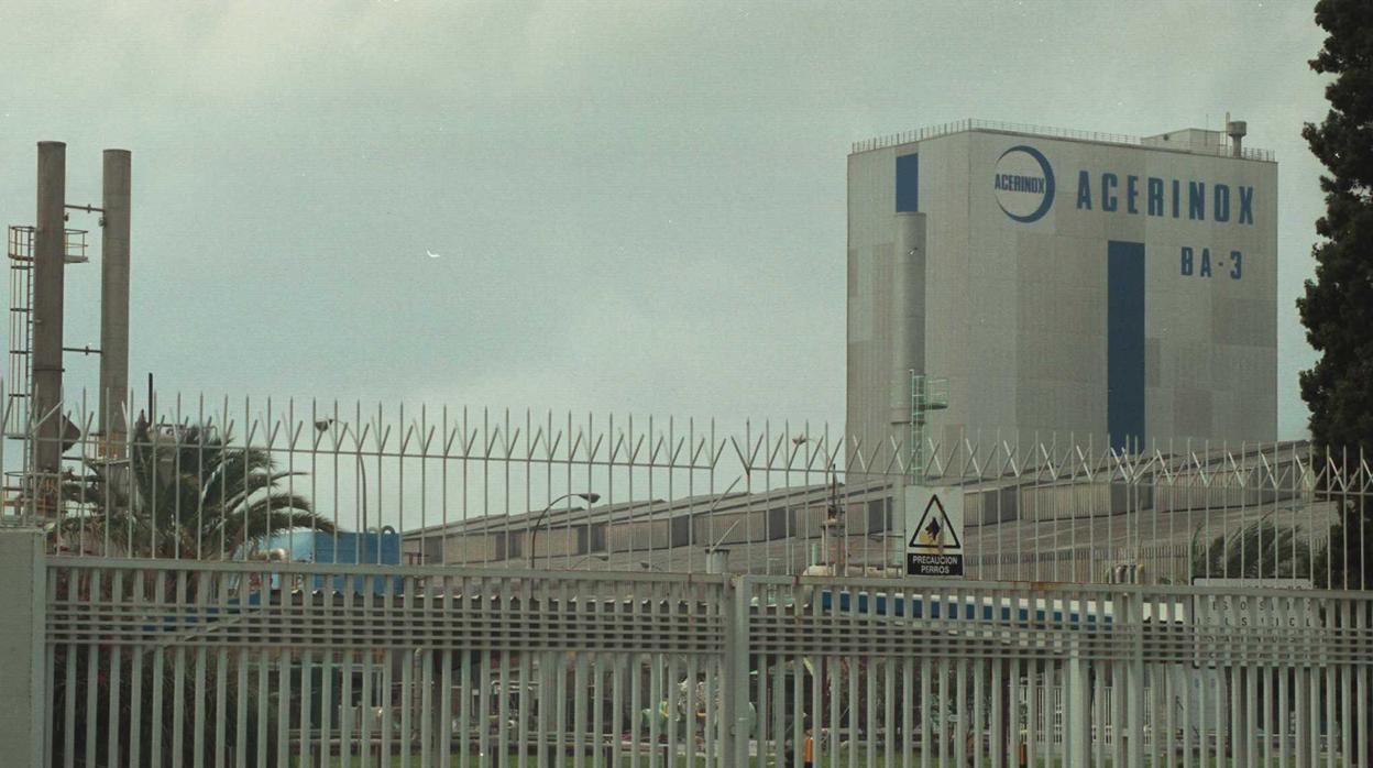 Factoría de Acerinox en Los Barrios (Cádiz), dentro de la cual DSM tiene la planta de recuperación de escorias que ha vendido a la empresa estadounidense Phoenix Services LLC