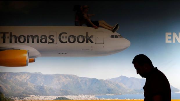 El conmovedor vídeo de un piloto de Thomas Cook que rompe a llorar durante su último vuelo con la compañía
