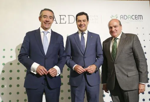 Luis Miguel Martín Rubio, Juanma Moreno y Juan Antonio Alcaraz