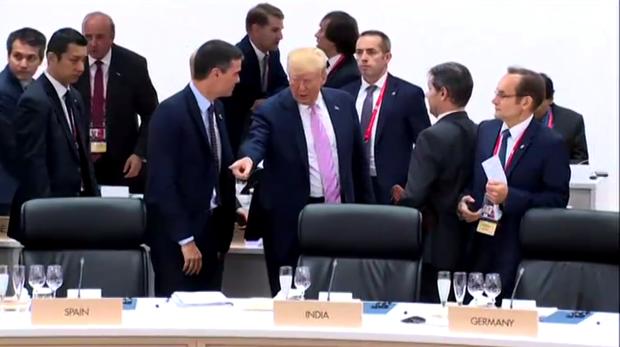 El Gobierno exige a Bruselas «firmeza» ante Trump por los aranceles al vino o el aceite y otras cuatro noticias