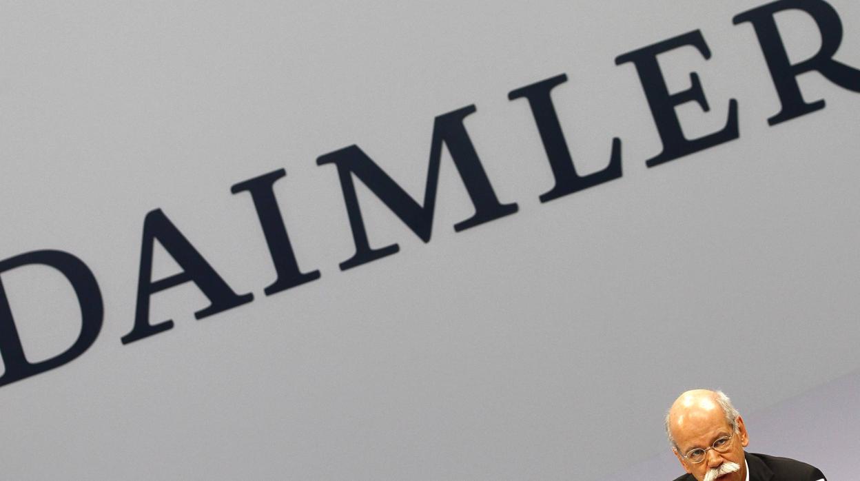 Daimler es obligada de nuevo a llamar a taller a cientos de miles de vehículos