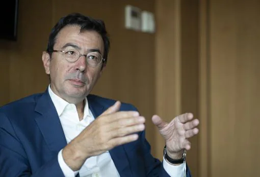 Jorge Badía, consejero delegado de Cuatrecasas, durante la entrevista con ABC