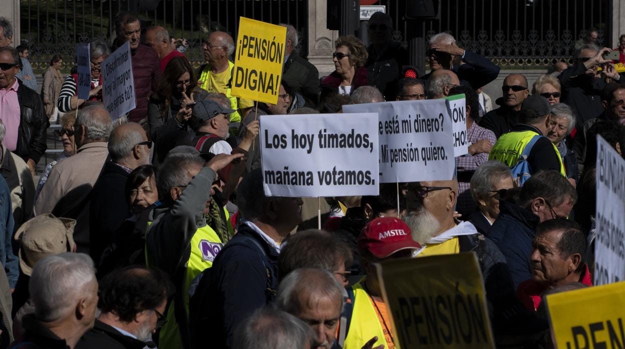En España hay ya 8,8 millones de pensionistas frente a los 7,7 millones de 2009