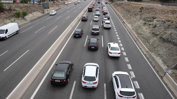 La gasolina cae a niveles de hace seis meses al comienzo de la operación salida