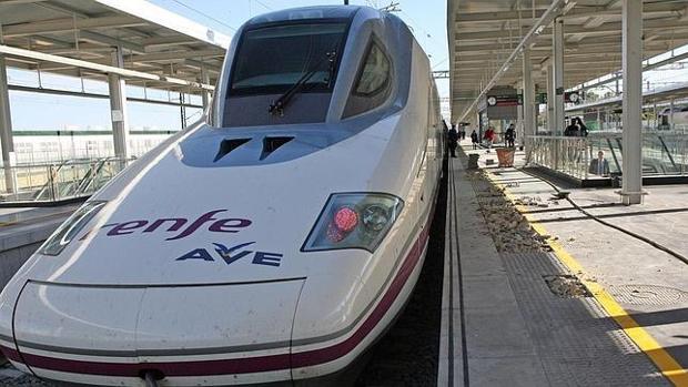 La SCNF, Talgo y los dueños de Air Nostrum piden entrar en la red AVE para competir con Renfe