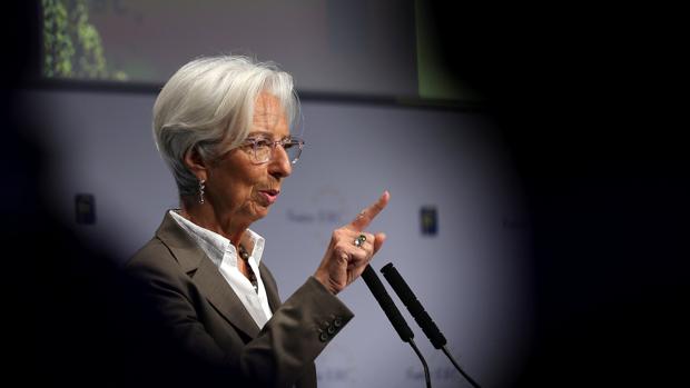 Aires de cambio en el BCE: Lagarde anuncia que revisará la política monetaria y otras cuatro noticias