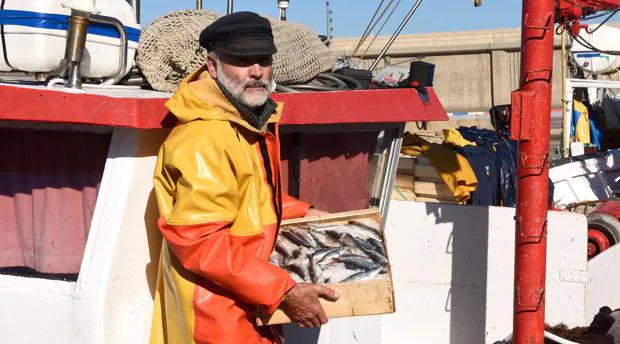 El sector pesquero, contra la obligación de «fichar» a bordo