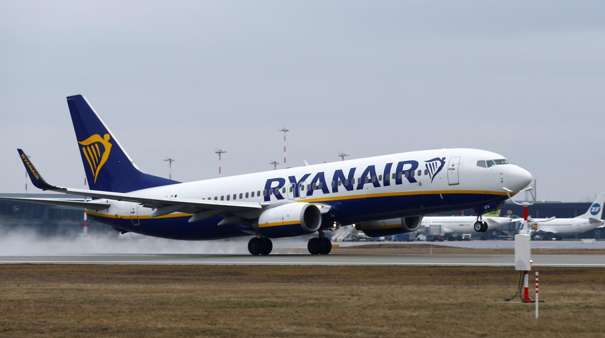 Avión de Ryanair en Gerona