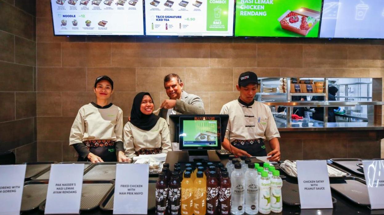 La comida de avión baja a la tierra