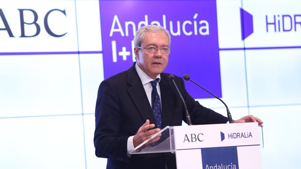 Rogelio Velasco: «Necesitamos muchas más empresas que hagan I+D en Andalucía»