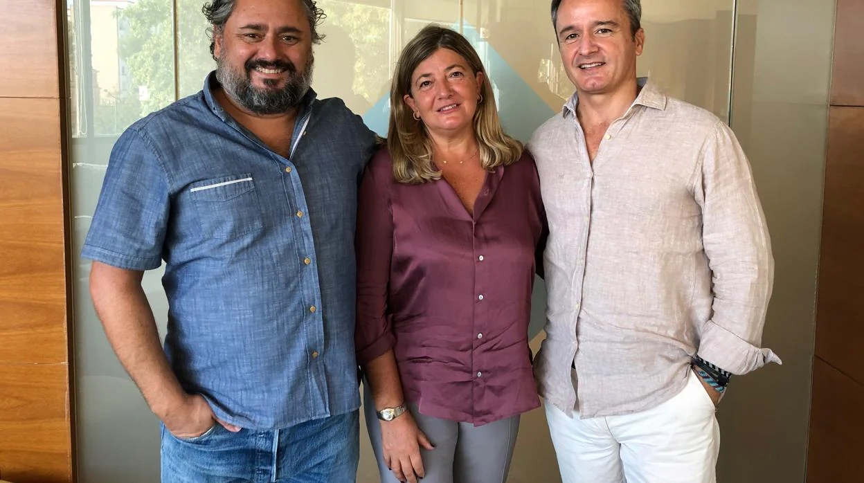 Francisco Rueda, CEO de la filial Genera Indie; María Jesús Piñas, cofundadora y responsable financiera de la firma; y Enrique Tapias, director de Genera Games