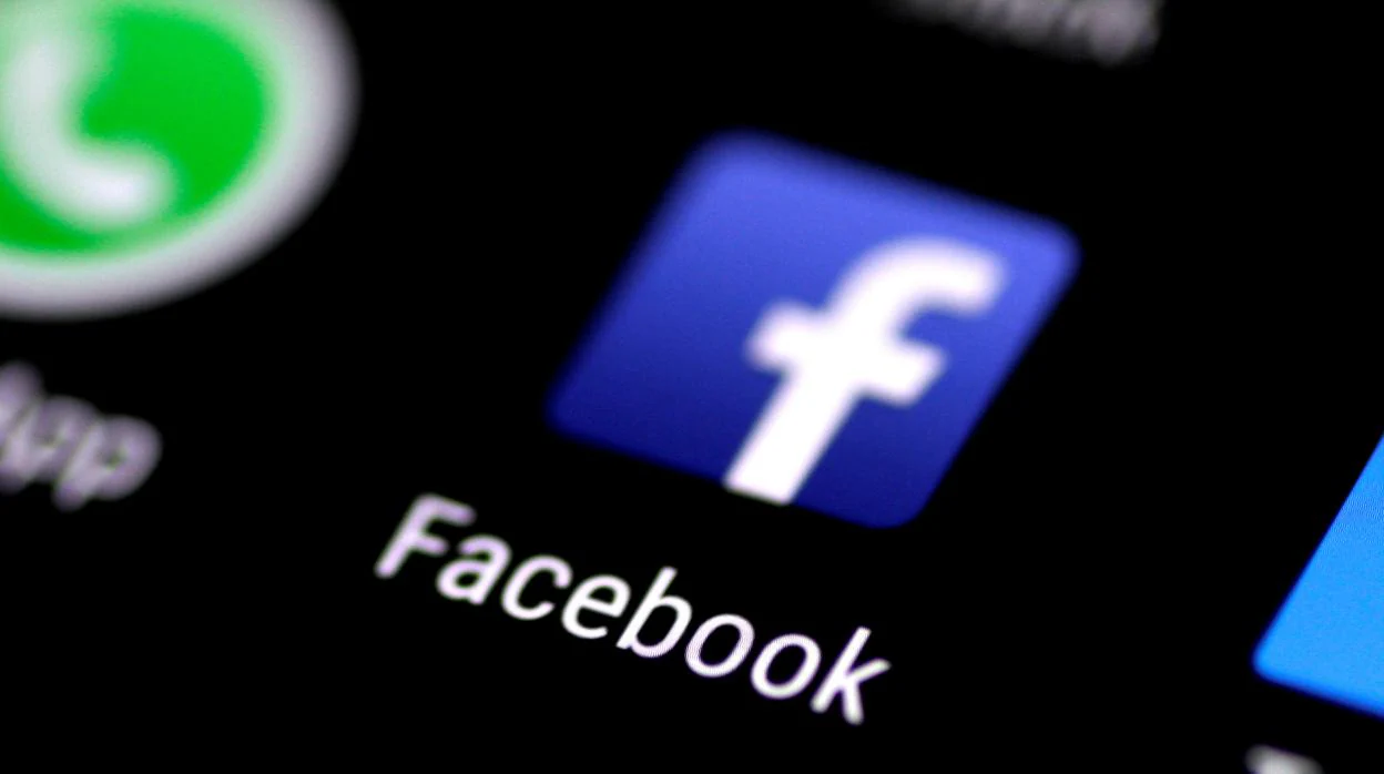 Un tribunal italiano multa a Facebook con 5 millones  por no informar del uso comercial de los datos