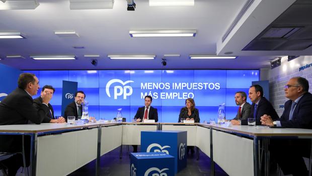 Las comunidades populares forman un «frente» para frenar la subida de impuestos