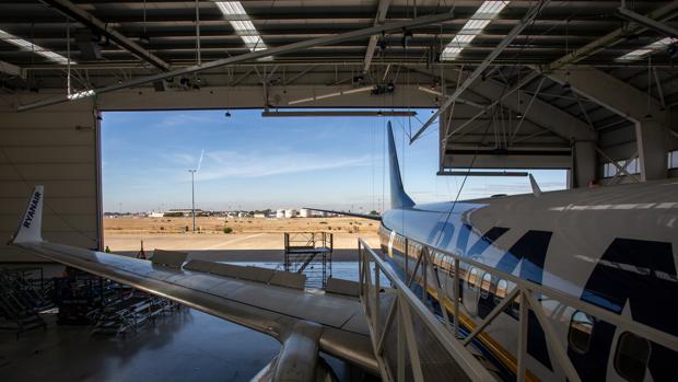 La «excepcional» inversión de Ryanair en Sevilla, una nueva oportunidad para la industria aeronáutica
