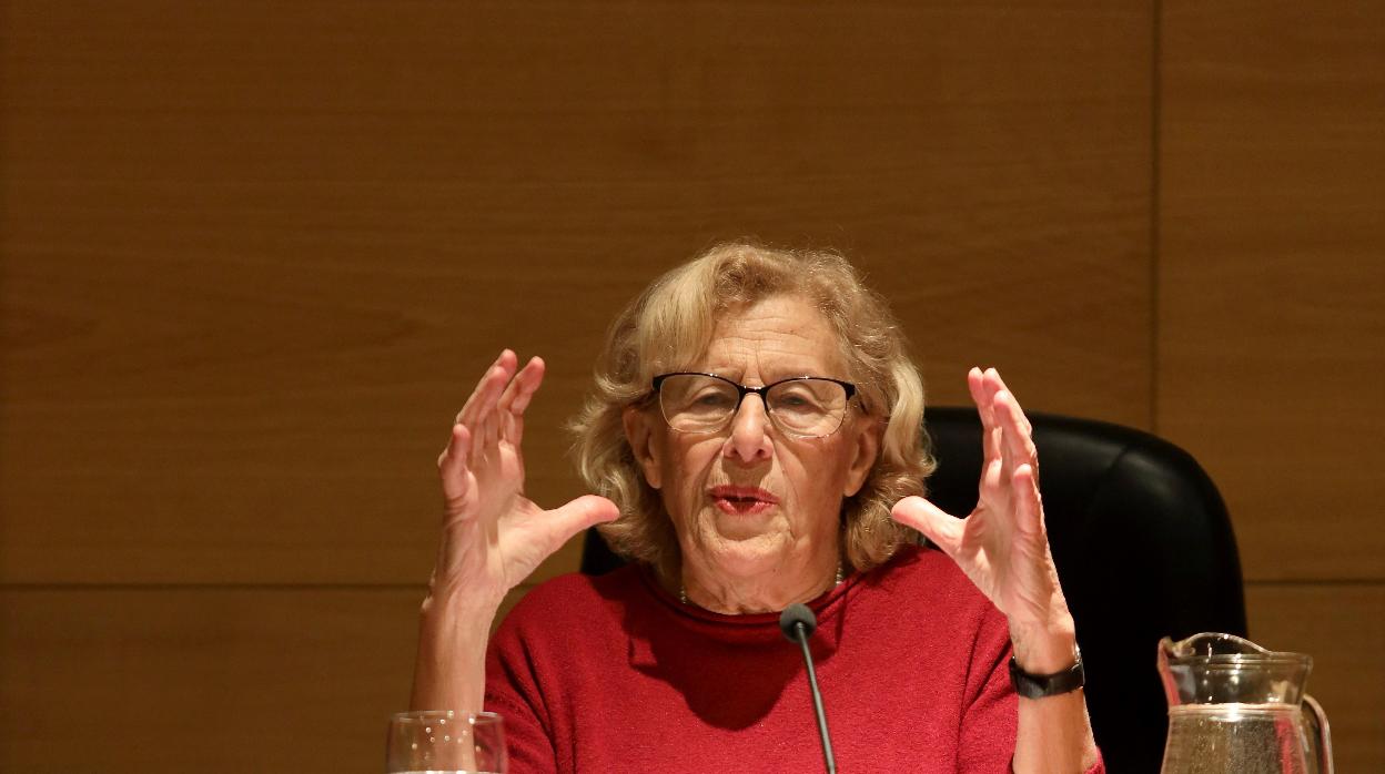 La exalcaldesa de Madrid Manuela Carmena durante su intervención en la conferencia