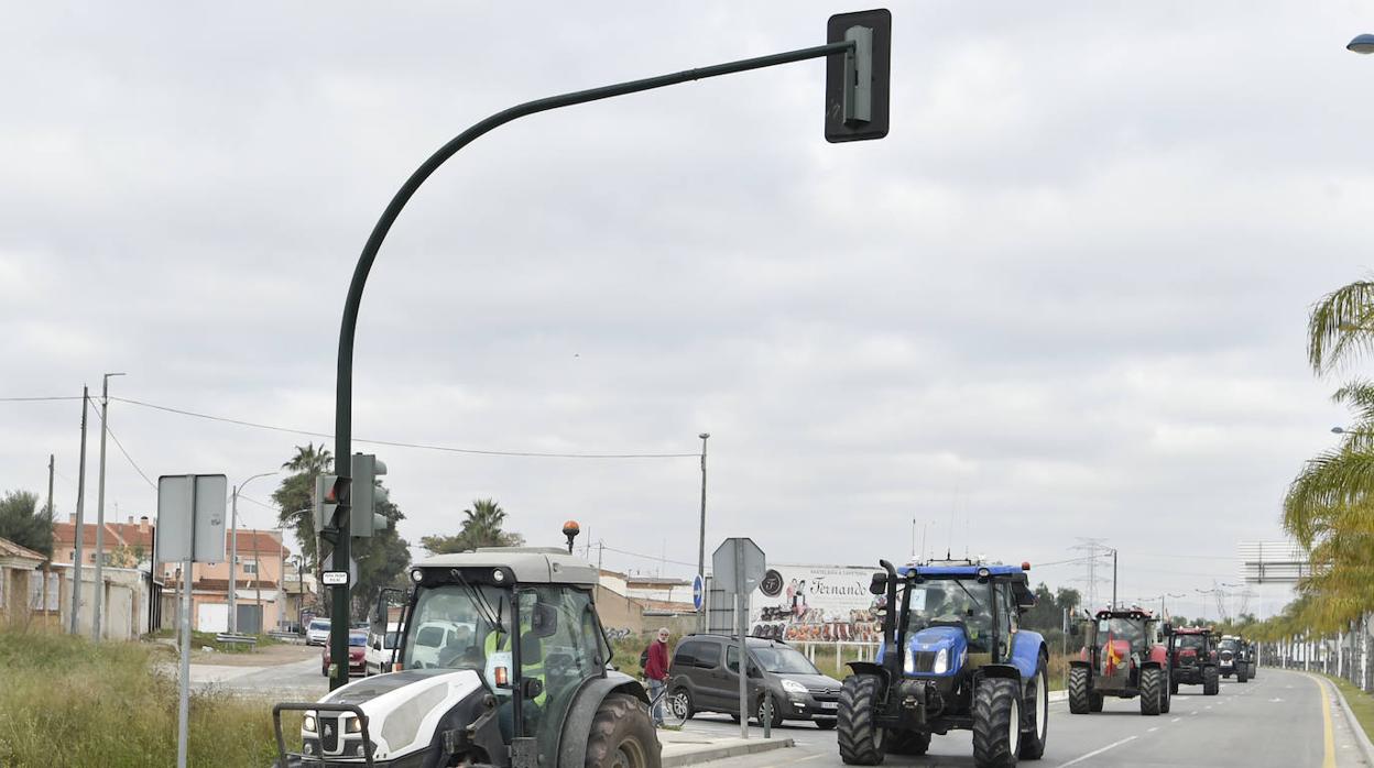 Faltar al colegio en Sevilla por la tractorada agraria estará justificado