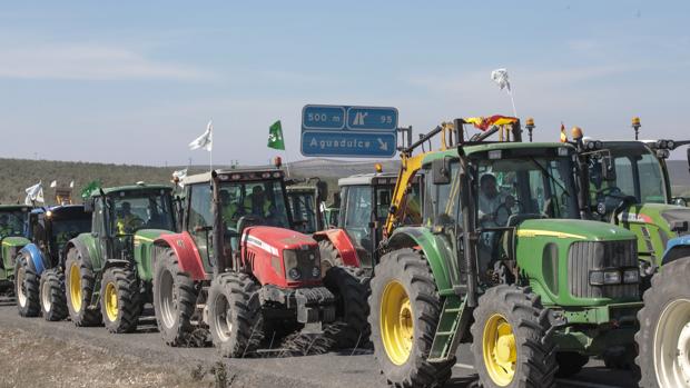 Planas no logra calmar al campo, que seguirá dando la batalla