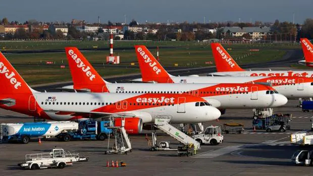 Las aerolíneas comienzan a permitir devoluciones y cambios hacia destinos afectados por el coronavirus