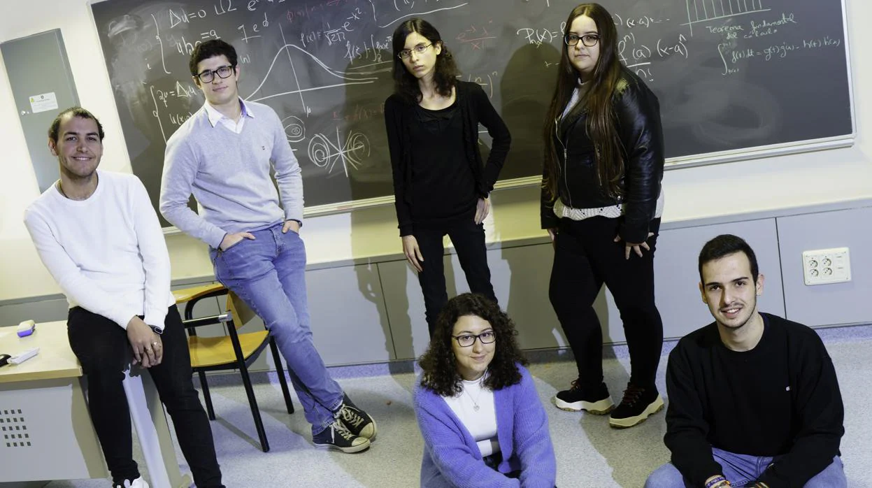 ABC reunió a seis alumnos del Grado en Matemáticas de la Universidad Autónoma de Madrid para conocer cuáles son sus preferencias laborales