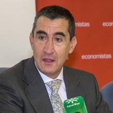 Francisco J. Tato, decano del Colegio de Economistas de Sevilla