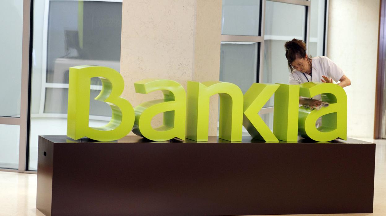 Bankia registra un caso de coronavirus en su sede central de Madrid y envía a casa a 80 personas