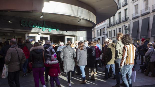 El Corte Inglés intensificará los servicios de compra online y la limpieza de los centros comerciales