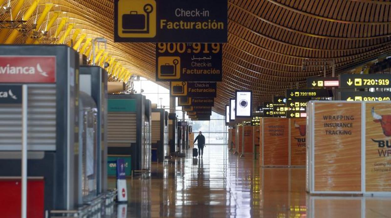 La T-4 del Aeropuerto Madrid-Barajas Adolfo Suárez durante el estado de alarma