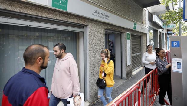 El Gobierno reparte ahora 1.048 millones para políticas activas de empleo entre las comunidades autónomas