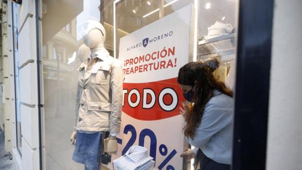 Las empresas del textil piden al Gobierno que no prohíba las rebajas porque provocará muchos cierres