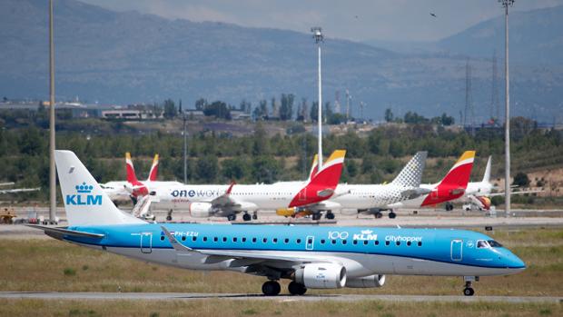 Los ingenieros aeronáuticos piden ayudas directas para las aerolíneas y la industria auxiliar por el Covid-19