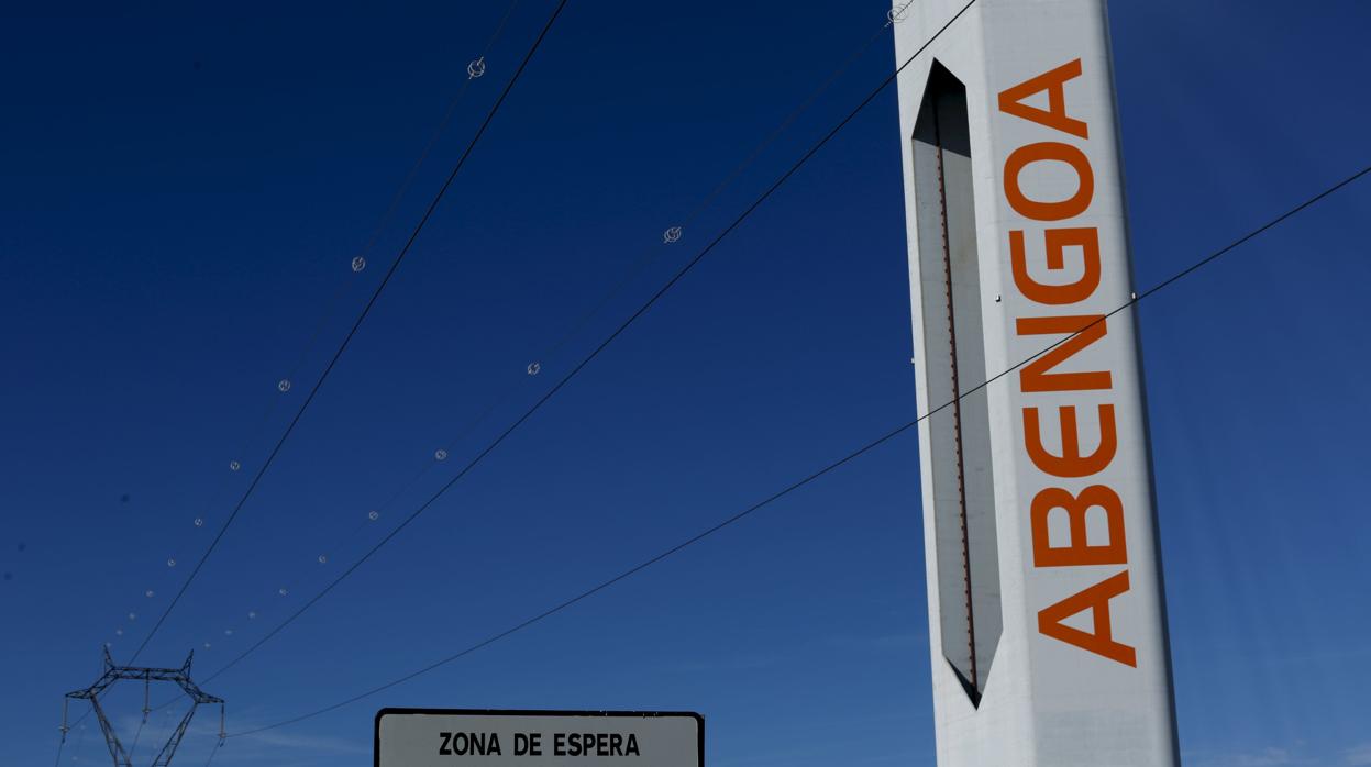 Abengoa adeuda 6.000 millones a bancos y fondos de inversión, así como 700 millones a proveedores