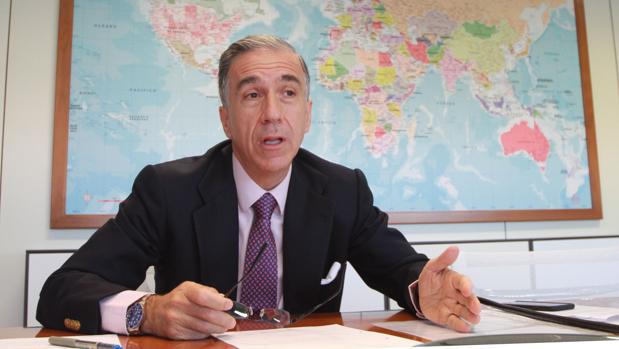 Abengoa: accionistas minoritarios denuncian que los directivos cobrarán 60 millones de bonus si hay refinanciación