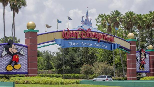 Walt Disney despedirá a 28.000 trabajadores debido al cierre de los parques temáticos por la pandemia